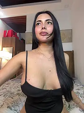 Bombshell Ashy online show from July 25, 2026, 6:33 am
