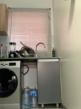 CurvyDesire1 online show from March 2, 2025, 7:54 am