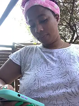 CurvyDesire1 online show from March 23, 2025, 7:53 am