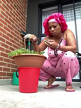 CurvyDesire1 online show from March 12, 2026, 7:58 am