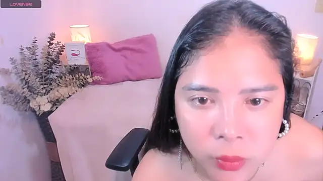 Snapshot of AmazingDREAMGirl chatting on October 26, 2025, 10:25 pm AmazingDREAMGirl online show from October 26, 2025, 10:25 pm