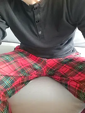 Snapshot of praqun2021 chatting on February 21, 2026, 11:22 am praqun2021 online show from February 21, 2026, 11:22 am