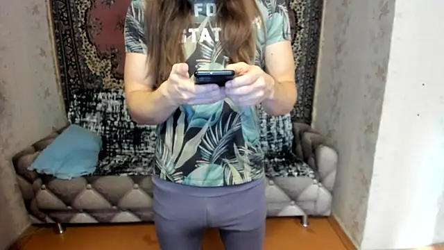 Marrymepls online show from March 19, 2025, 8:55 am