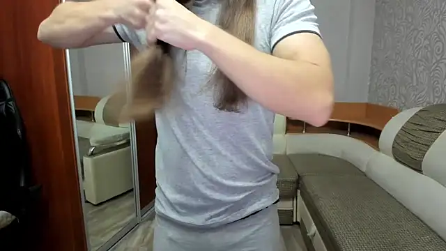 Marrymepls online show from October 17, 2025, 11:13 am