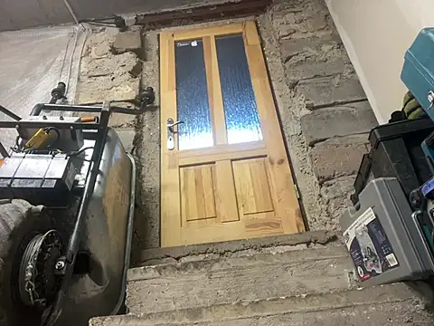 ManAndWoman123 online show from February 9, 2025, 3:23 pm