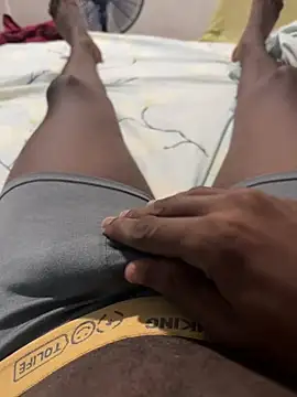 Snapshot of elnegro_696 chatting on October 16, 2025, 4:24 am elnegro 696 online show from October 16, 2025, 4:24 am