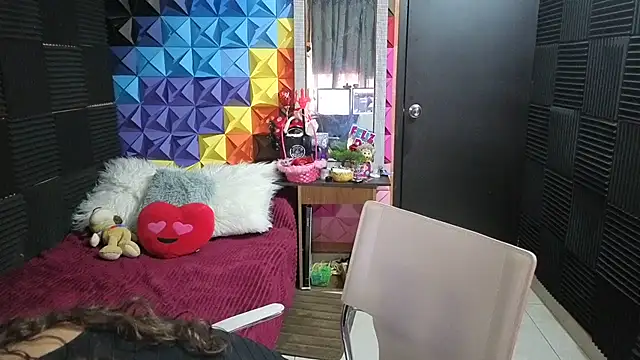 katifoxx online show from October 2, 2025, 2:02 pm