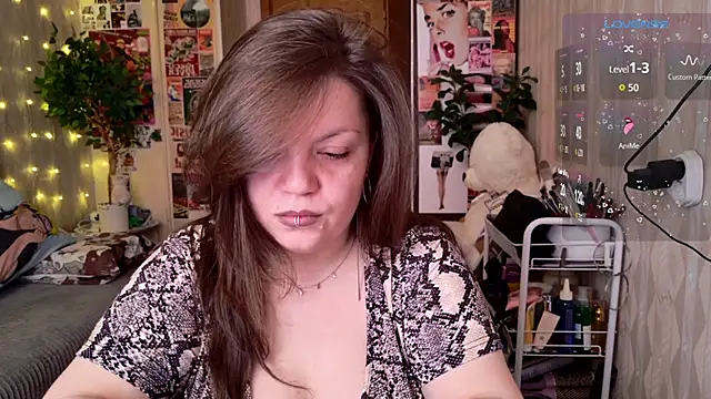 Snapshot of cutewhip chatting on April 22, 2026, 1:23 pm cutewhip online show from April 22, 2026, 1:23 pm