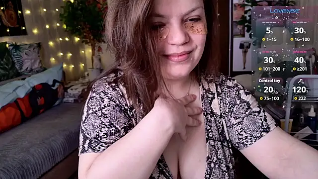 Snapshot of cutewhip chatting on April 25, 2026, 6:05 am cutewhip online show from April 25, 2026, 6:05 am