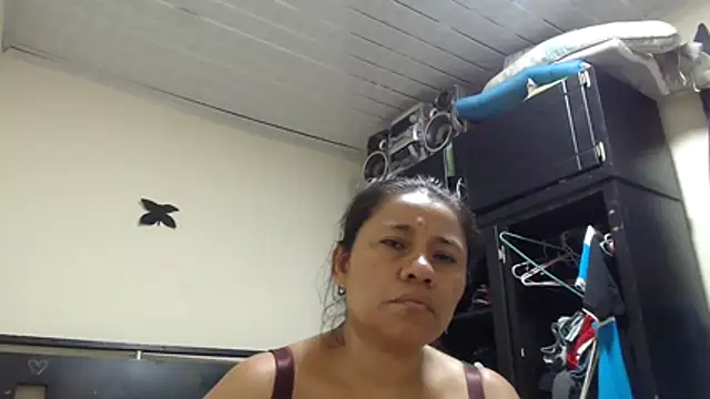 adrixxx38 online show from May 17, 2026, 6:11 am