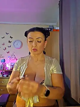 Snapshot of Hotangel75 chatting on February 2, 2026, 11:42 am Hotangel75 online show from February 2, 2026, 11:42 am