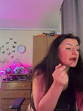 Snapshot of Hotangel75 chatting on February 13, 2026, 10:00 am Hotangel75 online show from February 13, 2026, 10:00 am