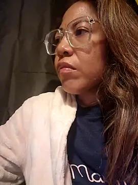 mila38 online show from April 15, 2026, 9:37 pm