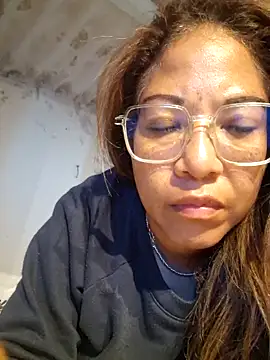 Snapshot of mila38 chatting on May 13, 2026, 7:11 pm mila38 online show from May 13, 2026, 7:11 pm