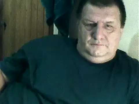 Snapshot of Vyrtous579 chatting on December 18, 2024, 3:44 pm Vyrtous579 online show from December 18, 2024, 3:44 pm