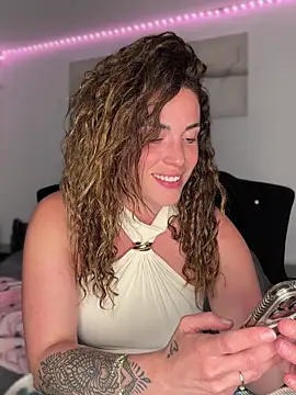 Clara-xoxo online show from March 21, 2026, 9:18 pm