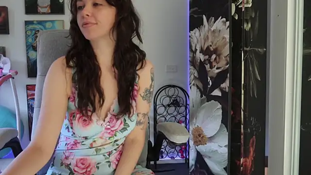 Snapshot of makiyahbelle chatting on January 3, 2025, 10:19 pm makiyahbelle online show from January 3, 2025, 10:19 pm