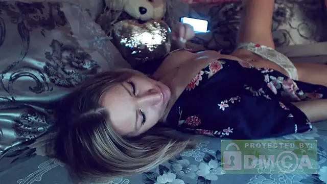 mimmi  online show from January 24, 2025, 1:03 am