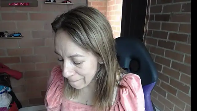 cristin doll  online show from April 24, 2026, 3:03 pm