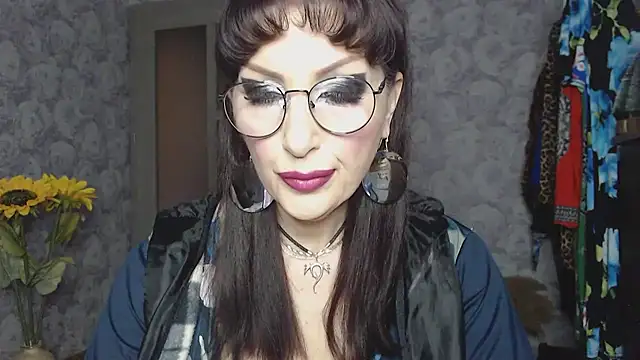 Aziza1 online show from April 2, 2026, 1:53 pm