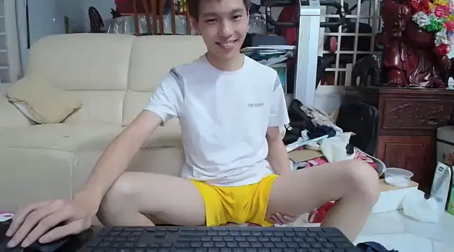 andrewooi online show from February 17, 2025, 4:15 pm