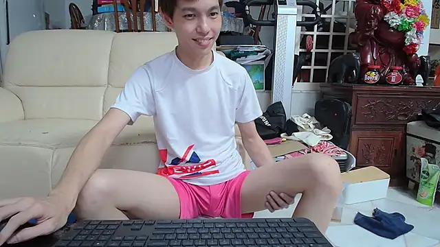 andrewooi online show from March 12, 2025, 6:44 pm