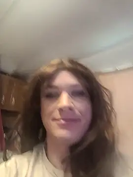 Snapshot of MaddyC6992 chatting on October 8, 2025, 5:10 pm MaddyC6992 online show from October 8, 2025, 5:10 pm