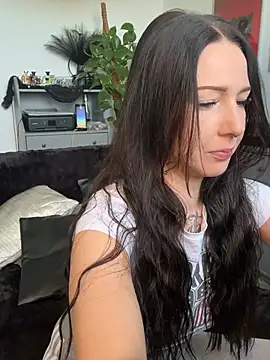 Trixie-Tainted online show from May 19, 2026, 8:31 am