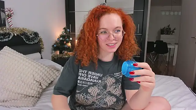 Snapshot of YammyPie chatting on December 24, 2024, 4:30 pm YammyPie online show from December 24, 2024, 4:30 pm