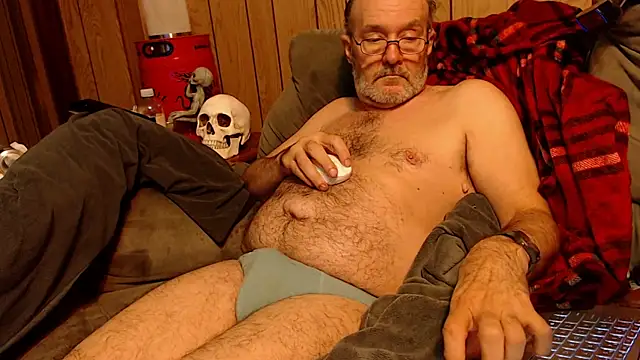 Snapshot of snickers1 chatting on November 7, 2025, 8:03 am snickers1 online show from November 7, 2025, 8:03 am