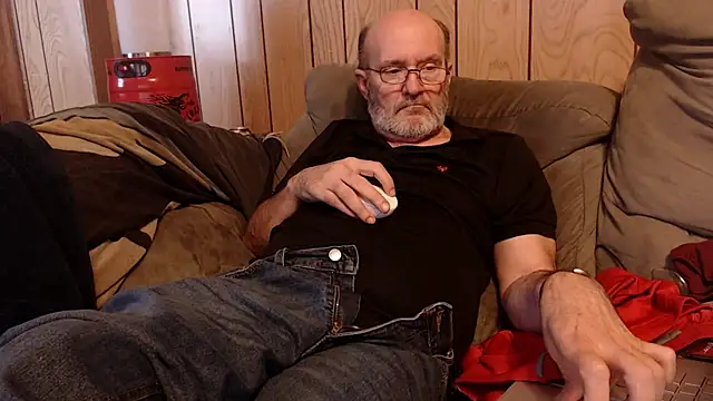 snickers1 online show from March 28, 2026, 12:16 pm