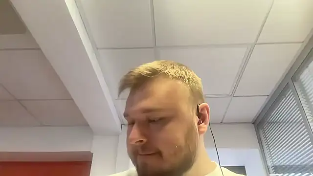 fmodel online show from November 3, 2025, 1:12 pm