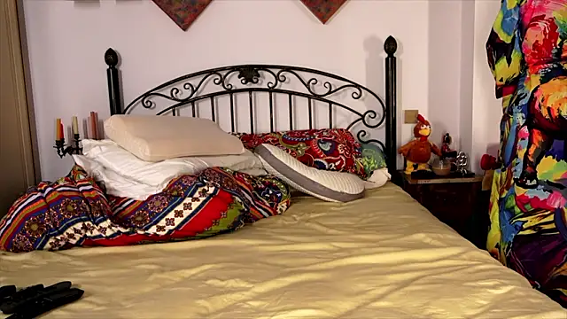 einneuesleben online show from March 17, 2026, 4:28 am