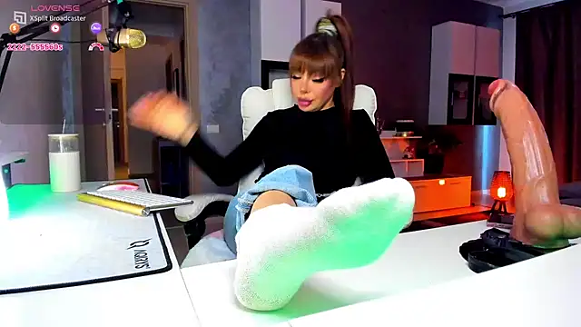 Miss kay1111 online show from April 25, 2026, 3:31 pm