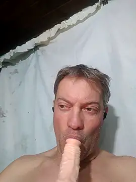 Snapshot of Alvaro2017 chatting on May 23, 2026, 4:22 pm Alvaro2017 online show from May 23, 2026, 4:22 pm