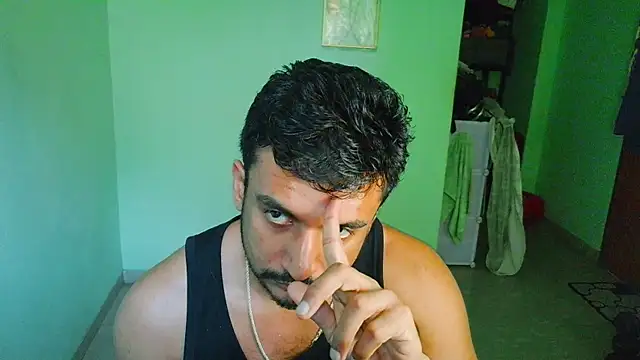 Snapshot of daringcutie chatting on April 11, 2026, 7:02 am daringcutie online show from April 11, 2026, 7:02 am