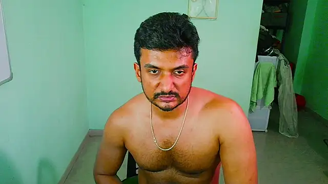 Snapshot of daringcutie chatting on April 12, 2026, 7:02 am daringcutie online show from April 12, 2026, 7:02 am