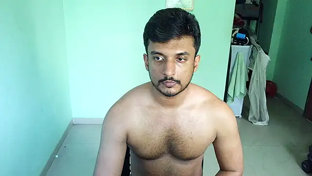 Snapshot of daringcutie chatting on May 12, 2026, 9:28 am daringcutie online show from May 12, 2026, 9:28 am