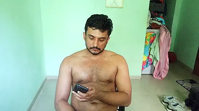 Snapshot of daringcutie chatting on July 13, 2026, 8:28 am daringcutie online show from July 13, 2026, 8:28 am