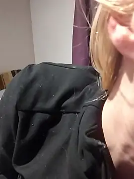 Mllesha74000 online show from January 15, 2026, 7:06 pm