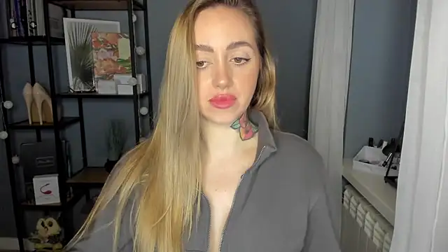 sexyCoralie online show from December 7, 2024, 10:45 am