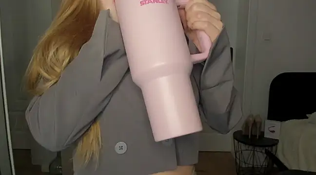 sexyCoralie online show from February 4, 2025, 6:06 pm