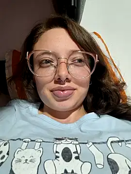 Snapshot of linda-schmidt chatting on July 26, 2026, 5:04 am linda-schmidt online show from July 26, 2026, 5:04 am