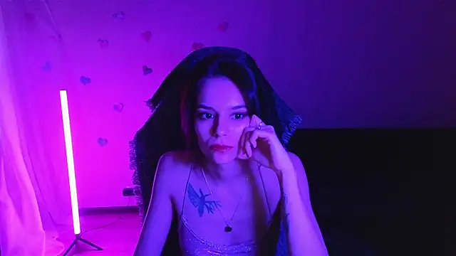 alyssa sweet online show from February 13, 2025, 4:11 am