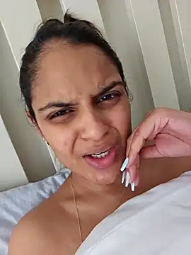 DirtySnowball69 online show from December 10, 2024, 10:17 am