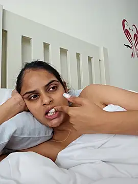 DirtySnowball69 online show from February 24, 2025, 12:16 pm