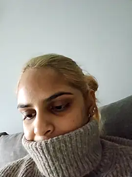 DirtySnowball69 online show from September 19, 2025, 1:34 pm