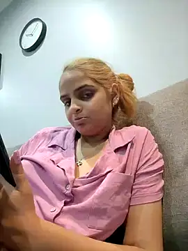 DirtySnowball69 online show from September 21, 2025, 7:15 pm