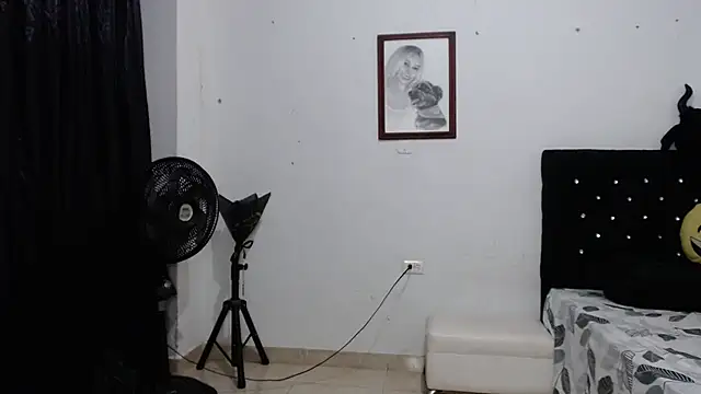 venuz mendoza20 online show from November 4, 2025, 2:05 pm