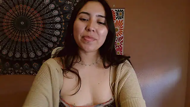 IntimateTales online show from January 19, 2025, 4:04 pm